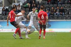 3. Liga - Fußball - SG Sonnenhof Großaspach - FC Ingolstadt 04 - Zweikampf Orrin McKinze Gaines II (11 SG) Fatih Kaya (9, FCI) Maximilian Wolfram (8, FCI) Sebastian Bösel (6 SG)