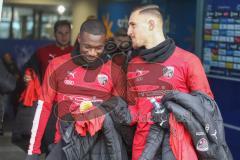 3. Fußball-Liga - Saison 2019/2020 - MSV Duisburg - FC Ingolstadt 04 - Agyemang Diawusie (#11,FCI)  - Maximilian Wolfram (#8,FCI)  - Foto: Meyer Jürgen