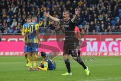 3. Liga - Fußball - Eintracht Braunschweig - FC Ingolstadt 04 - Tor durch Maximilian Thalhammer (6, FCI) Jubel Stefan Kutschke (30, FCI)