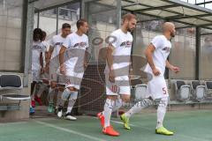 3. Fußball-Liga - Saison 2019/2020 - Bayern München II - FC Ingolstadt 04 - Die Mannschaft betritt das Spielfeld zum warm machen - Foto: Meyer Jürgen