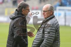 3. Fußball-Liga - Saison 2019/2020 - SV Waldhof Mannheim - FC Ingolstadt 04 - Sportdirektor Michael Henke (FCI)  im Gespräch mit Peter Jackwerth FCI - Foto: Stefan Bösl