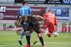 3. Liga - SV Meppen - FC Ingolstadt 04 - Stefan Kutschke (30, FCI)  kommt nicht durch, Torwart Domaschke Erik (32 Meppen) Osee Yannick (4 Meppen)