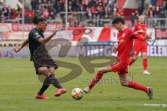 3. Liga - Hallescher FC - FC Ingolstadt 04 - Caniggia Ginola Elva (14, FCI) Landgraf Niklas (31 Halle)