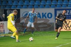 3. Liga - Chemnitzer FC - FC Ingolstadt 04 - rechts Robin Krauße (23, FCI) Torwart Jakubov Jakub (1 Chemnitz) ist schneller