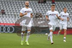 3. Fußball-Liga - Saison 2019/2020 - Bayern München II - FC Ingolstadt 04 - Die Mannschaft beim warm machen - Nico Antonitsch (#5,FCI)  - Dennis Eckert Ayensa (#7,FCI)  - Foto: Meyer Jürgen