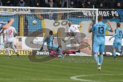 3. Fußball-Liga - Saison 2019/2020 - SV Waldhof Mannheim - FC Ingolstadt 04 - Nico Antonitsch (#5,FCI)  kann klären - Torwart Fabijan Buntic (#24,FCI)  - Kevin Koffi (#30 Mannheim) - Foto: Stefan Bösl