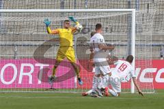 3. Fußball-Liga - Saison 2019/2020 - Bayern München II - FC Ingolstadt 04 - Torwart Fabijan Buntic (#24,FCI)  wehrt einen Ball ab - Marcel Gaus (#19,FCI)  - Maximilian Wolfram (#8,FCI)  - Foto: Meyer Jürgen