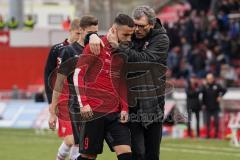 3. Liga - Würzburger Kickers - FC Ingolstadt 04 - Fatih Kaya (9, FCI) und Direktor Sport Michael Henke (FCI)