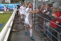 3. Fußball-Liga - Saison 2019/2020 - SV Waldhof Mannheim - FC Ingolstadt 04 - Die Spieler bedanken sich bei den mitgereisten Fans Beister Maximilian (#10,FCI) - Foto: Stefan Bösl