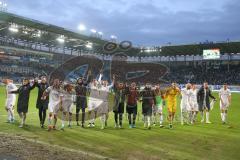 3. Liga - 1. FC Magdeburg - FC Ingolstadt 04 - Die Spieler bedanken sich bei den Fans nach dem Spiel - jubel - Foto: Jürgen Meyer