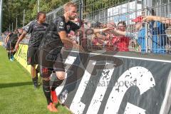 3. Fußball-Liga - Saison 2019/2020 - FC Victoria Köln - FC Ingolstadt 04 - Beister Maximilian (#10,FCI) bedankt sich bei den Fans -  Foto: Meyer Jürgen