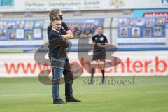 3. Liga - SV Meppen - FC Ingolstadt 04 - Cheftrainer Tomas Oral (FCI) und Direktor Sport Michael Henke (FCI) vor dem Spiel beobachten den Gegner