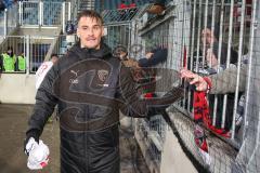 3. Liga - 1. FC Magdeburg - FC Ingolstadt 04 - Die Spieler bedanken sich bei den Fans nach dem Spiel - jubel - Stefan Kutschke (#30,FCI)  - Foto: Jürgen Meyer