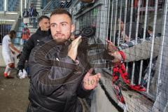 3. Liga - 1. FC Magdeburg - FC Ingolstadt 04 - Die Spieler bedanken sich bei den Fans nach dem Spiel - jubel - Fatih Kaya (#9,FCI)  - Foto: Jürgen Meyer