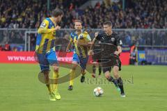 3. Liga - Fußball - Eintracht Braunschweig - FC Ingolstadt 04 - Maximilian Thalhammer (6, FCI) Danilo Wiebe (23 Braunschweig) Benjamin Kessel