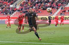 3. Liga - Hallescher FC - FC Ingolstadt 04 - Björn Paulsen (4, FCI) kämpft sich zum Ball