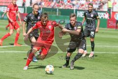 3. Fußball-Liga - Saison 2019/2020 - FC Ingolstadt 04 - Hallescher FC - Dennis Eckert Ayensa (#7,FCI)  - Jannes Vollert (#5 HFC) - Foto: Meyer Jürgen