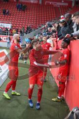 3. Fußball-Liga - Saison 2019/2020 - FC Ingolstadt 04 - 1.FC Kaiserslautern - Die Spieler bedanken sich bei den Fans -Nico Antonitsch (#5,FCI)  - Dennis Eckert Ayensa (#7,FCI)  - Foto: Meyer Jürgen