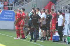 3. Fußball-Liga - Saison 2019/2020 - FC Ingolstadt 04 - Hallescher FC - Chef-Trainer Jeff Saibene (FCI) gibt Anweisungen - Foto: Meyer Jürgen