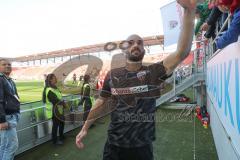 3. Fußball-Liga - Saison 2019/2020 - FC Ingolstadt 04 -  Preußen Münster - Die Spieler bedanken sich bei den Fans  - Nico Antonitsch (#5,FCI)  - Foto: Jürgen Meyer