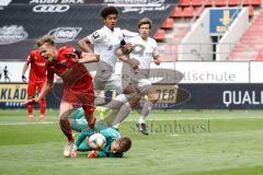 3. Liga - FC Ingolstadt 04 - FC Bayern Amateure - mitte Filip Bilbija (35, FCI) Torchance Torwart Ron-Thorben Hoffmann (1 FCB) stoppt und hält