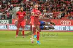 3. Liga - Fußball - FC Ingolstadt 04 - Hansa Rostock - Stefan Kutschke (30, FCI) stößt mit Sven Sonnenberg zusammen der sich verletzt und vom Platz getragen wird