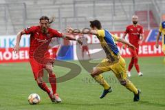 3. Liga - FC Ingolstadt 04 - Eintracht Braunschweig - Björn Paulsen (4, FCI) Yari Otto (17 Braunschweig)