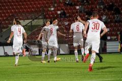 3. Liga - SpVgg Unterhaching - FC Ingolstadt 04 - Maximilian Wolfram (8, FCI) Schuß Tor 1:2 Siegtreffer Jubel mit Björn Paulsen (4, FCI) Tobias Schröck (21, FCI) Maximilian Thalhammer (6, FCI) Stefan Kutschke (30, FCI)