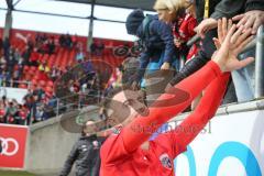 3. Fußball-Liga - Saison 2019/2020 - FC Ingolstadt 04 - Carl Zeiss Jena - Die Spieler bedanken sich bei den Fans nach dem Spiel -Fatih Kaya (#9,FCI) - Foto: Meyer Jürgen