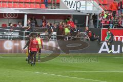 3. Fußball-Liga - Saison 2019/2020 - FC Ingolstadt 04 - Chemnitzer FC - Die Mannschaft nach dem Spiel bedankt sich bei den Fans - Foto: Meyer Jürgen