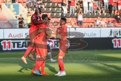 3. Liga - Fußball - FC Ingolstadt 04 - Hansa Rostock - Elfmeter Tor Jubel Stefan Kutschke (30, FCI) mit Maximilian Thalhammer (18, FCI) Agyemang Diawusie (11, FCI)