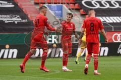 3. Liga - FC Ingolstadt 04 - SG Sonnenhof Großaspach - Elfmeter Tor Jubel Stefan Kutschke (30, FCI) mit Dennis Eckert Ayensa (7, FCI) Maximilian Wolfram (8, FCI)