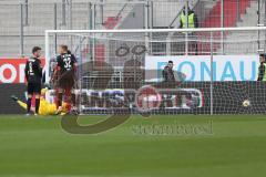 3. Fußball-Liga - Saison 2019/2020 - FC Ingolstadt 04 - FSV Zwickau - Der 1:1 Ausgleichstreffer - Torwart Fabijan Buntic (#24,FCI)  - Foto: Meyer Jürgen