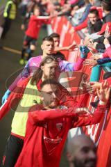 3. Fußball-Liga - Saison 2019/2020 - FC Ingolstadt 04 -  Preußen Münster - Die Spieler bedanken sich bei den Fans - Nico Antonitsch (#5,FCI) -  Foto: Jürgen Meyer