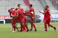 Im Bild: Tor durch Maximilian Beister (#10 FCI) - Maximilian Wolfram (#8 FCI) springt in die jubelde Menge - Georgios Pintidis (#36 FCI)

Fussball - 3. Bundesliga - Ingolstadt - Saison 2019/2020 - FC Ingolstadt 04 - MSV Duisburg - 27.07.2019 -  Foto: Ra