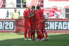 3. Fußball-Liga - Saison 2019/2020 - FC Ingolstadt 04 - Hallescher FC - Der Anschlusstreffer durch Beister Maximilian (#10,FCI) - jubel - Stefan Kutschke (#30,FCI)  - Dennis Eckert Ayensa (#7,FCI)  - Foto: Meyer Jürgen