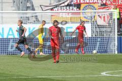 3. Fußball-Liga - Saison 2019/2020 - FC Ingolstadt 04 - Hallescher FC - Der 1:3 Treffer für Halle - enttäuschung - Torwart Fabijan Buntic (#24,FCI)  - Robin Krausse (#23,FCI)  - Björn Paulsen (#4,FCI)- Foto: Meyer Jürgen