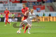 3. Liga - Fußball - FC Ingolstadt 04 - SpVgg Unterhaching - Zweikampf Maximilian Beister (10, FCI) Bigalke Sascha (21, SpVgg)