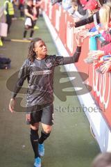 3. Fußball-Liga - Saison 2019/2020 - FC Ingolstadt 04 -  Preußen Münster - Die Spieler bedanken sich bei den Fans - Ganiggia Ginola Elva (#14,FCI) -  Foto: Jürgen Meyer