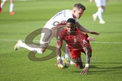 Im Bild: Frederic Ananou (#2 FC Ingolstadt) und Florian Pick (FCK)

Fussball - 3. Bundesliga - Ingolstadt - Saison 2019/2020 - FC Ingolstadt 04 - M1. FC Kaiserlautern - 01.02.2020 -  Foto: Ralf Lüger