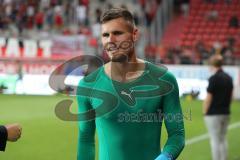 3. Liga - Fußball - FC Ingolstadt 04 - Würzburger Kickers - Jubel bei den Fans, Klatschen Freude Danke Tanzen, Torwart Fabijan Buntic (24, FCI)