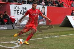 3. Fußball-Liga - Saison 2019/2020 - FC Ingolstadt 04 - 1.FC Kaiserslautern - Robin Krausse (#23,FCI)  beim Eckball - Foto: Meyer Jürgen