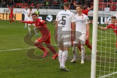 3. Fußball-Liga - Saison 2019/2020 - FC Ingolstadt 04 - 1.FC Kaiserslautern - Thomas Keller (#27,FCI)  mit dem 2:1 Führungstreffer - Lennart Grill Torwart (#1 Kaiserslautern) - Fatih Kaya (#9,FCI)  - Jubel - Foto: Meyer Jürgen