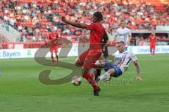 3. Liga - Fußball - FC Ingolstadt 04 - Hansa Rostock - Zweikampf Caniggia Ginola Elva (14, FCI) Nils Butzen (Rostock 16)