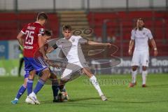 3. Liga - SpVgg Unterhaching - FC Ingolstadt 04 - Filip Bilbija (35, FCI) Grauschopf Paul (25, SpVgg)