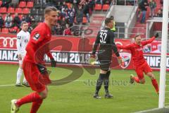 3. Liga - FC Ingolstadt 04 - FC Ingolstadt 04 - SV Meppen - Stefan Kutschke (#30,FCI)  schiesst den 1:0 Führungstreffer - jubel - Erik Domaschke Torwart (#32 SV Meppen) - Marcel Gaus (#19,FCI)  - Foto: Stefan Bösl