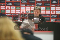 3. Fußball-Liga - Saison 2019/2020 - FC Ingolstadt 04 -  Preußen Münster - Chef-Trainer Jeff Saibene (FCI) bei der Pressekonferenz - Foto: Meyer Jürgen