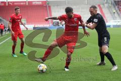 3. Liga - Fußball - FC Ingolstadt 04 - FSV Zwickau - Robin Krauße (23, FCI) Fabio Viteritti (11 Zwickau) links Maximilian Thalhammer (6, FCI)