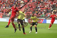 3. Liga - Fußball - FC Ingolstadt 04 - Würzburger Kickers - Stefan Kutschke (30, FCI) Daniel Hägele (22 Würzburg) Lion Schweers (26 Würzburg)