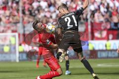 Im Bild: Baxter Bentley Bahn (HSC) und D. Ayensa Eckert (#7 FC Ingolstadt)

Fussball - 3. Bundesliga - Ingolstadt - Saison 2019/2020 - FC Ingolstadt 04 - Hallescher FC - 15.09.2019 -  Foto: Ralf Lüger